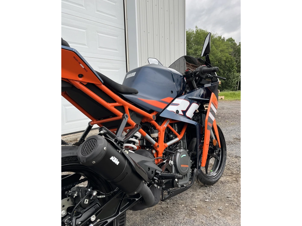 Ktm Rc 390 2024 alt