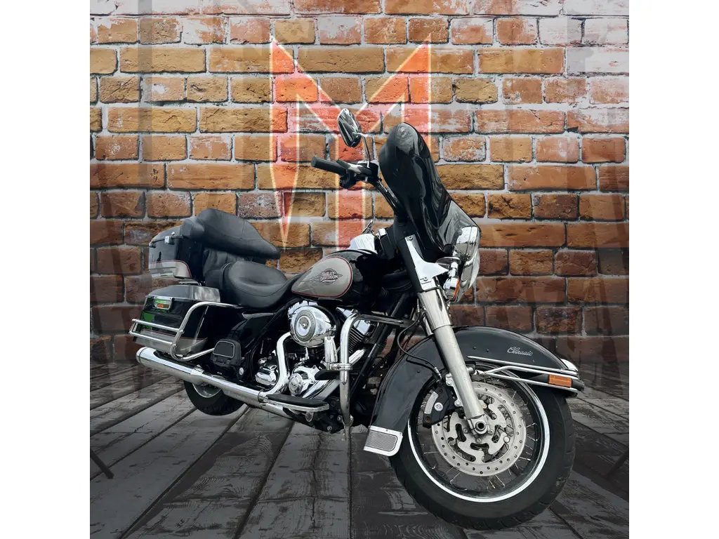 Harley-Davidson ELECTRA GLIDE CLASSIC 2009 - SAVE $4000 RABAIS