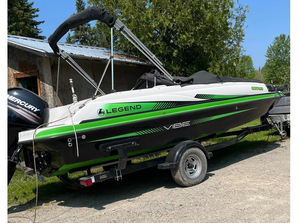 2018 Legend Boats Vibe D20 alt