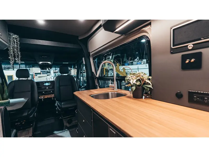 2026 Uwagen Série 4 Classic
