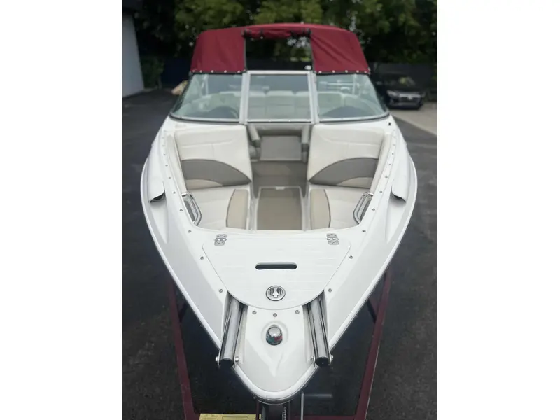 Campion ALLANTE 595 **MOTEUR MERCRUISER 350 MAG!!** 2007