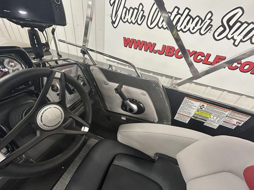 2025 Princecraft Ventura 194 alt