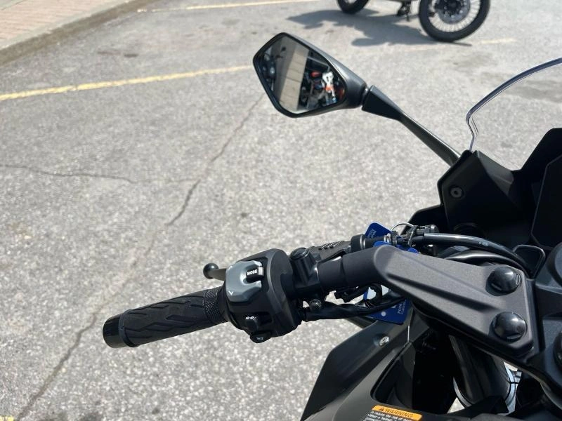 Suzuki Gsx-8r 2025 alt
