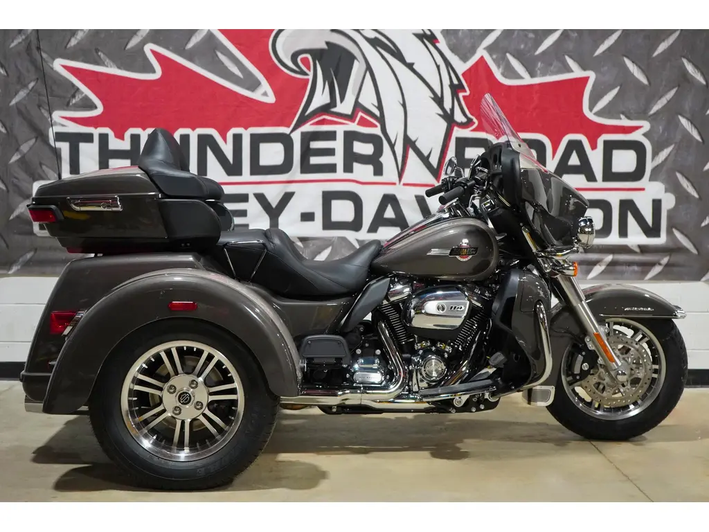 2023 Harley-Davidson FLHTCUTG TRI-GLIDE ULTRA