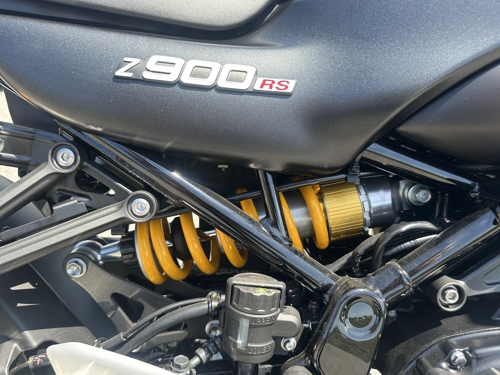 2025 Kawasaki Z900rs Se alt