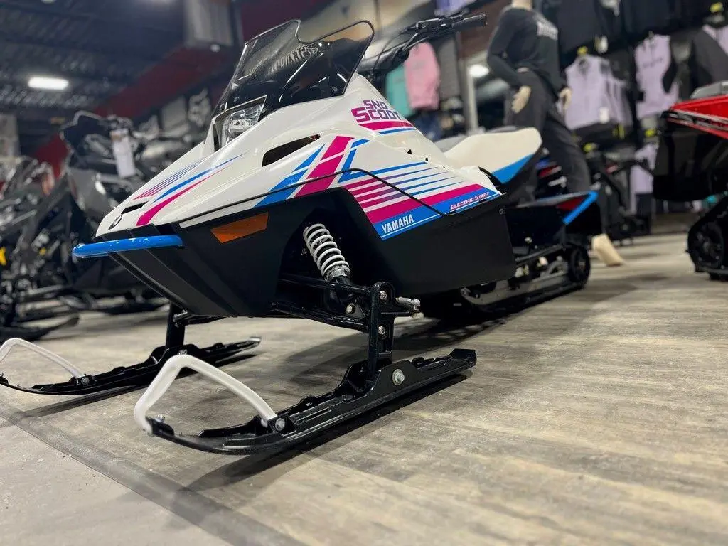 2024 Yamaha Snoscoot ES