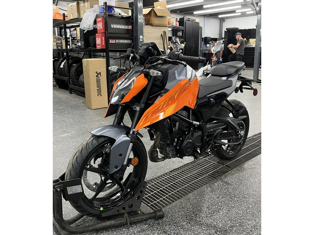 2024 Ktm 250 Duke alt