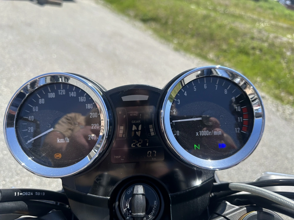 2025 Kawasaki Z900rs Se alt