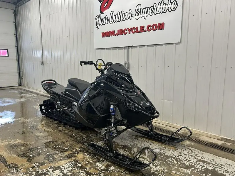 2023 Polaris Patriot Boost PRO RMK Slash 155