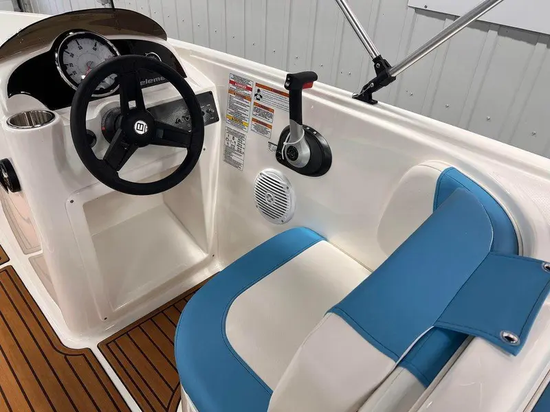 Bayliner 180 - EL 2023