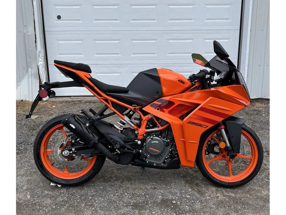 Ktm Rc 390 2024 alt