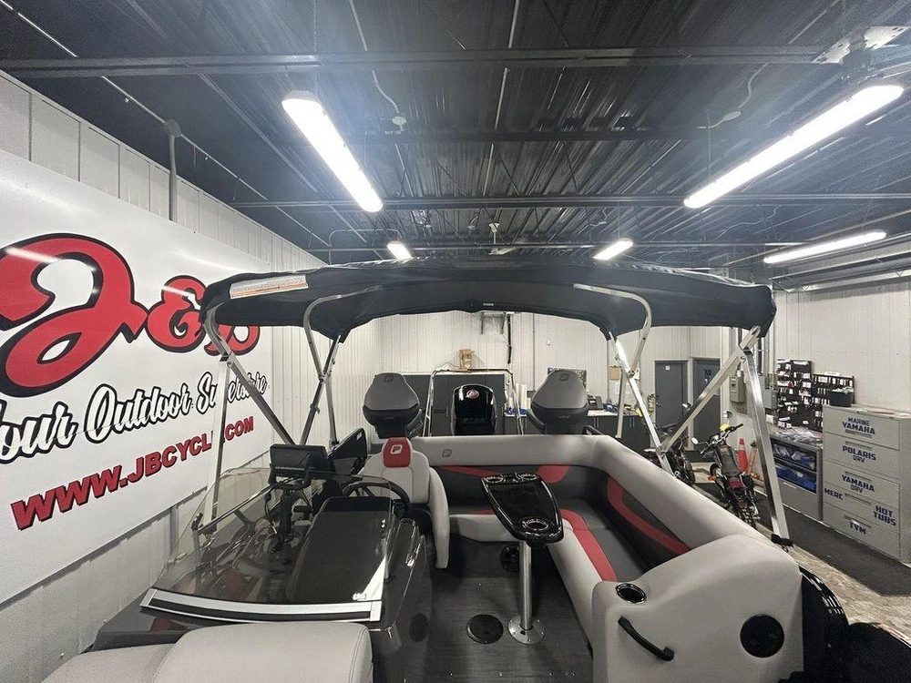 2025 Princecraft Ventura 194 alt