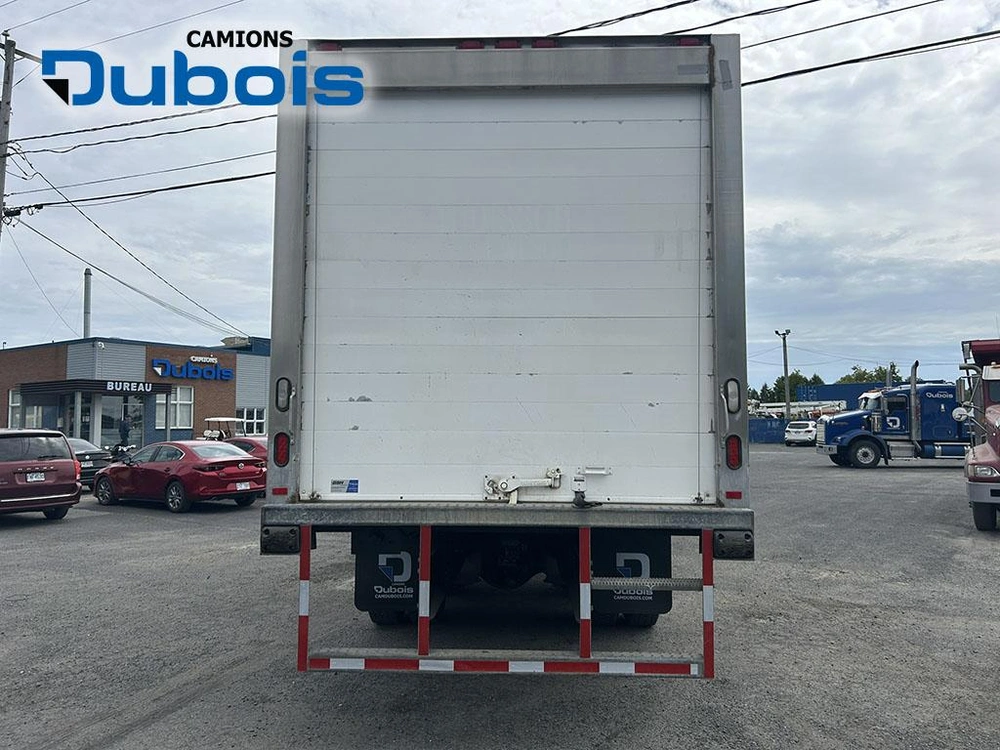 2019 Freightliner M2-106 alt