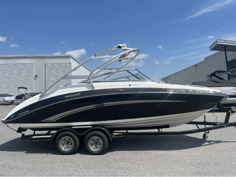 Yamaha 242 Ltd S 2010 alt