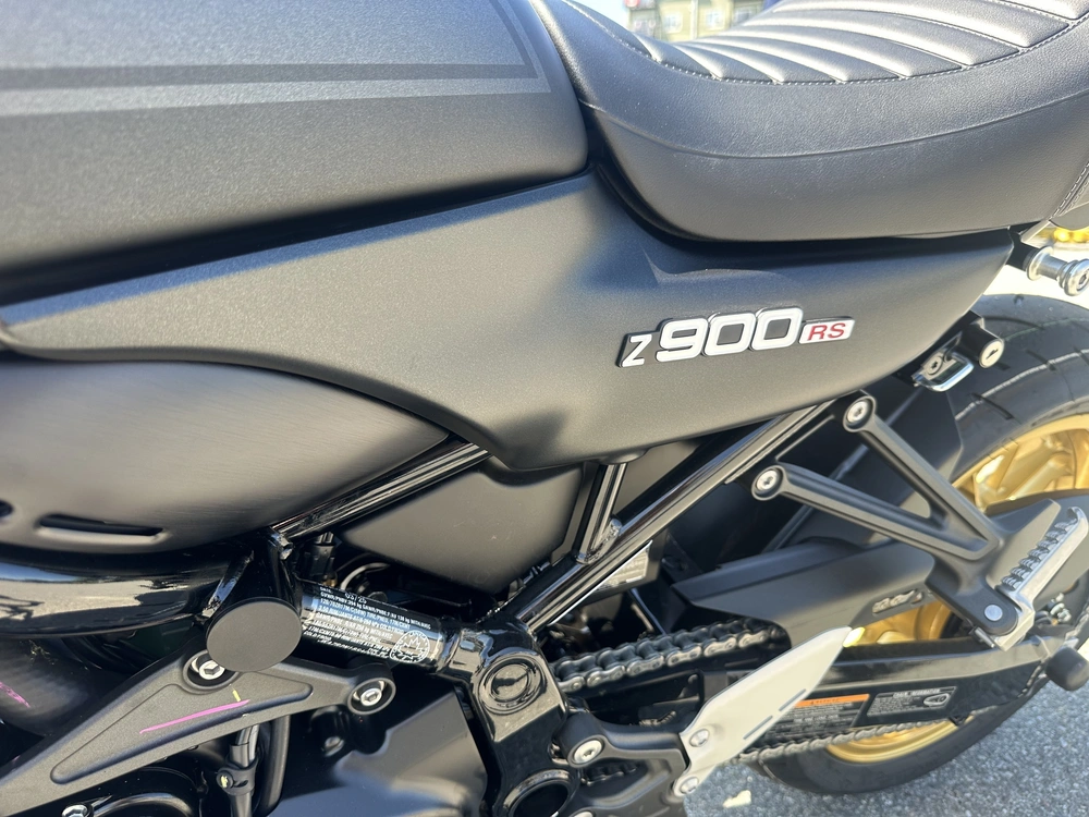 2025 Kawasaki Z900rs Se alt