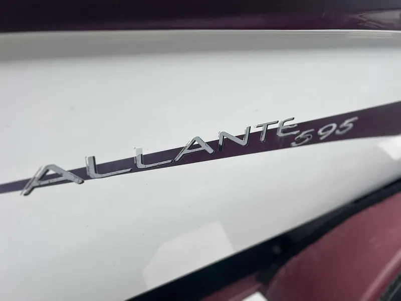 Campion ALLANTE 595 **MOTEUR MERCRUISER 350 MAG!!** 2007