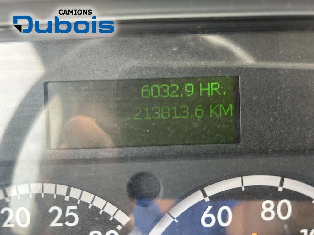 2019 Freightliner M2-106 alt