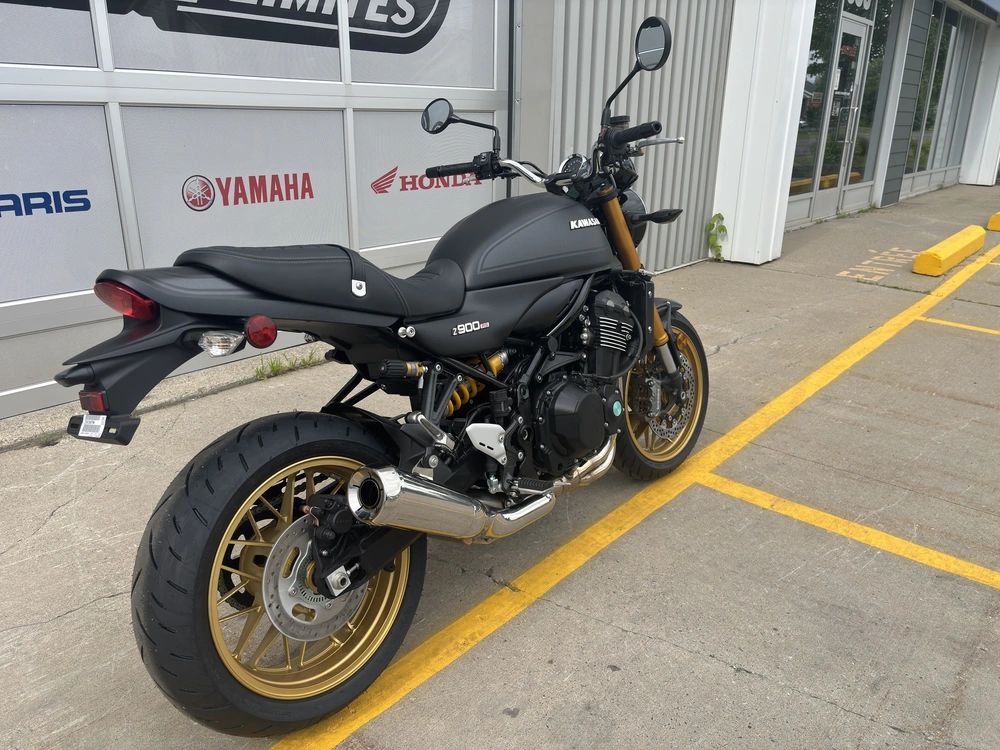 2025 Kawasaki Z900rs Se alt