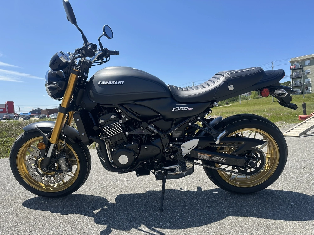 2025 Kawasaki Z900rs Se alt