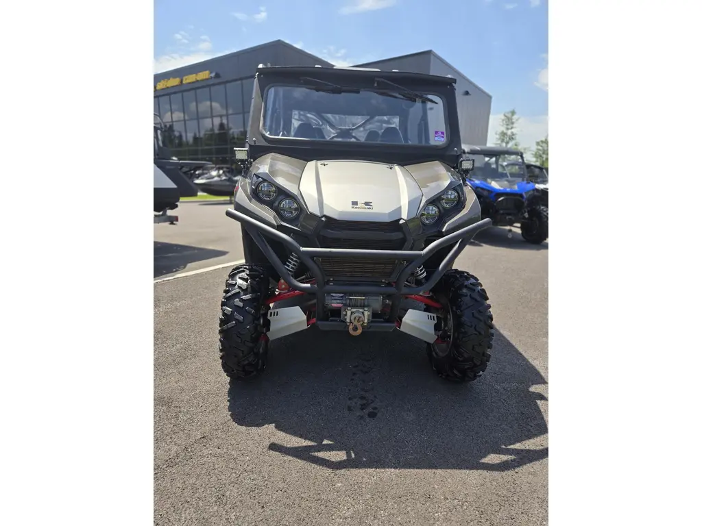 2021 Kawasaki Teryx4��� LE