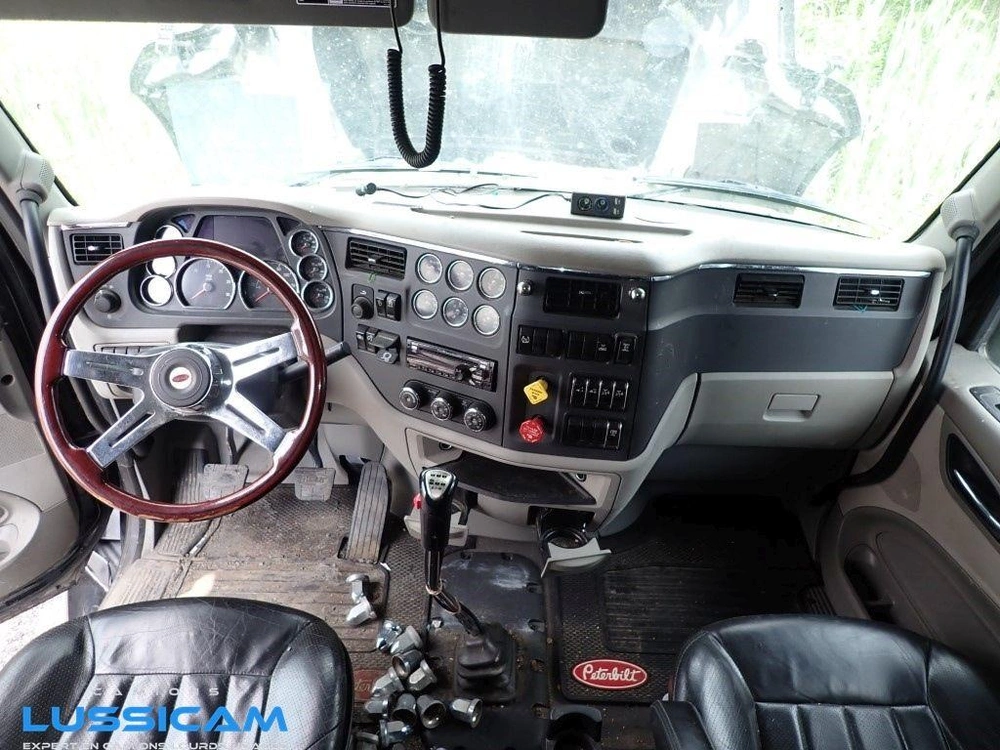 Peterbilt 579 2020
