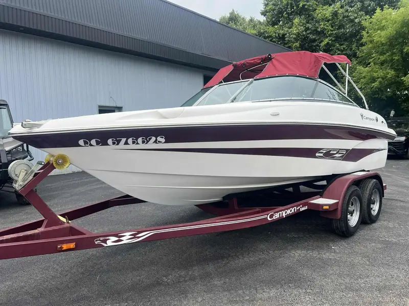 Campion ALLANTE 595 **MOTEUR MERCRUISER 350 MAG!!** 2007