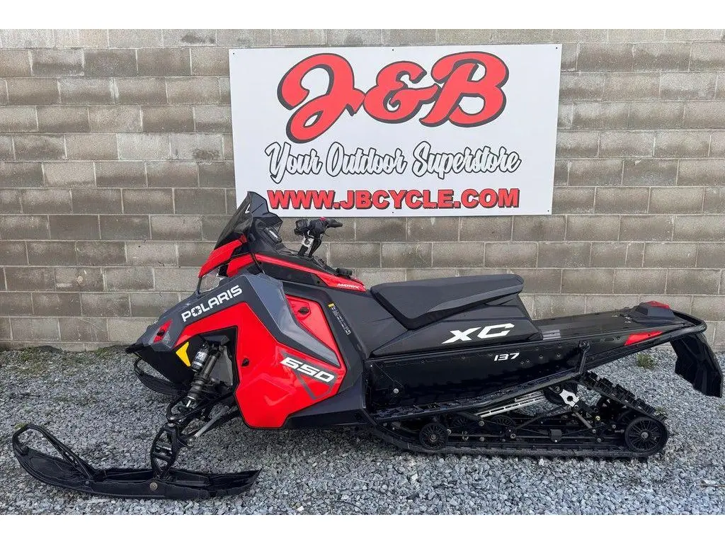 2024 Polaris 650 Indy XC 137 Indy Red 
