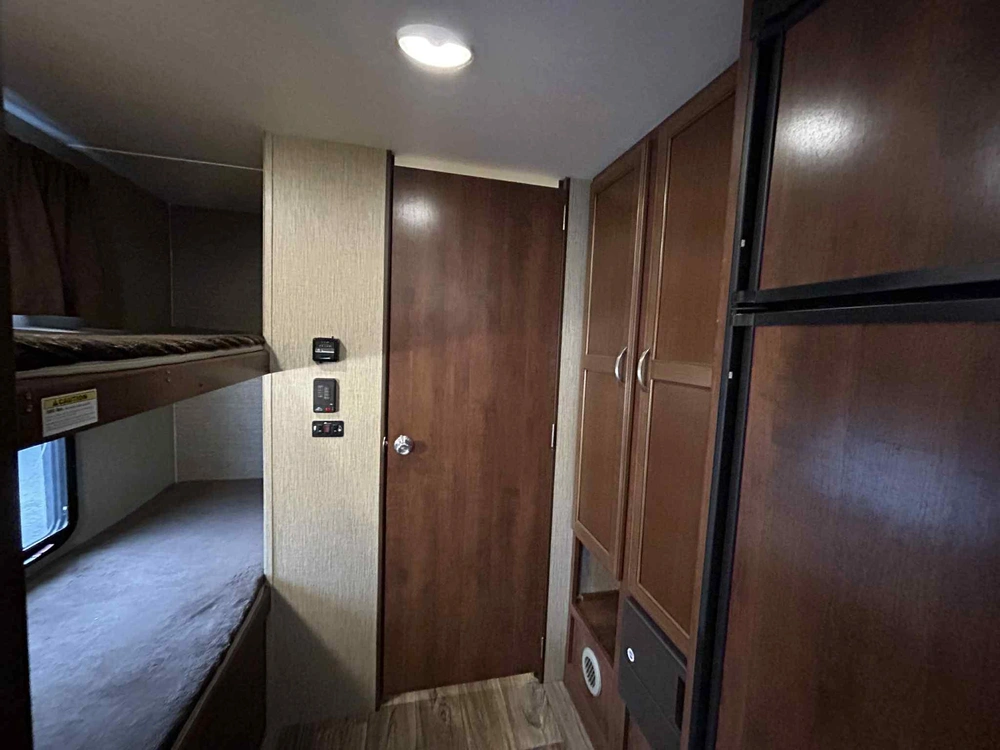 Keystone Rv Passport 238ml 2017 alt