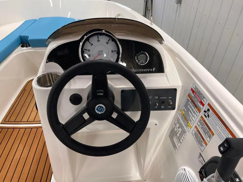 Bayliner 180 - EL 2023