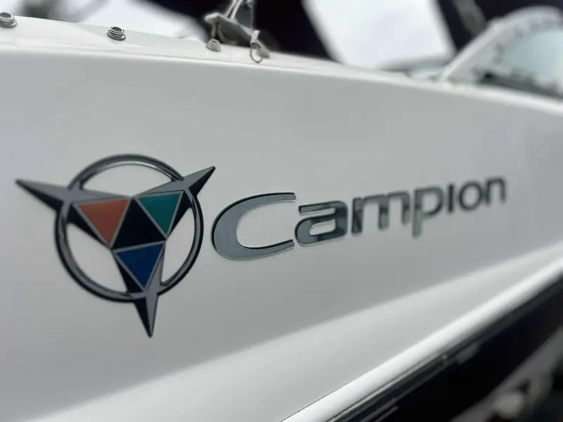 Campion ALLANTE 595 **MOTEUR MERCRUISER 350 MAG!!** 2007