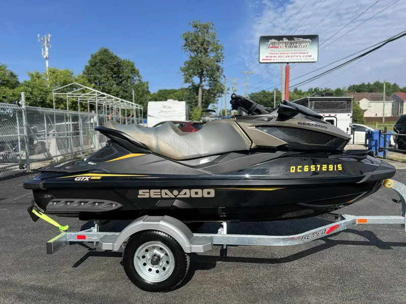 2017 SEADOO GTX 155 S **SUSPENSION INTELLIGENTE!**