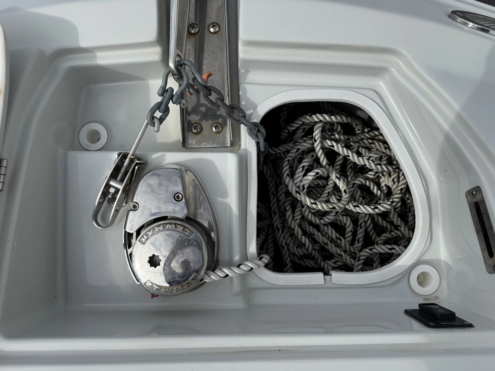 Crownline E30 2018 alt