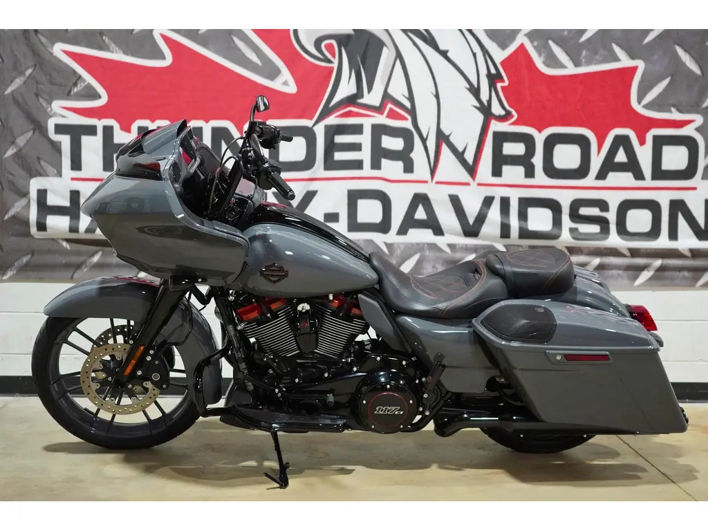 Used 2018 Harley-Davidson FLTRXSE in Windsor Thunder Road Harley
