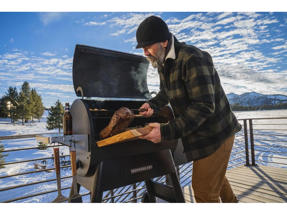 2025 Traeger Ironwood 885 International & Pellet Sensor alt