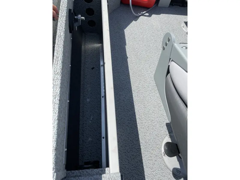 Smokercraft Angler 16 SC 2023