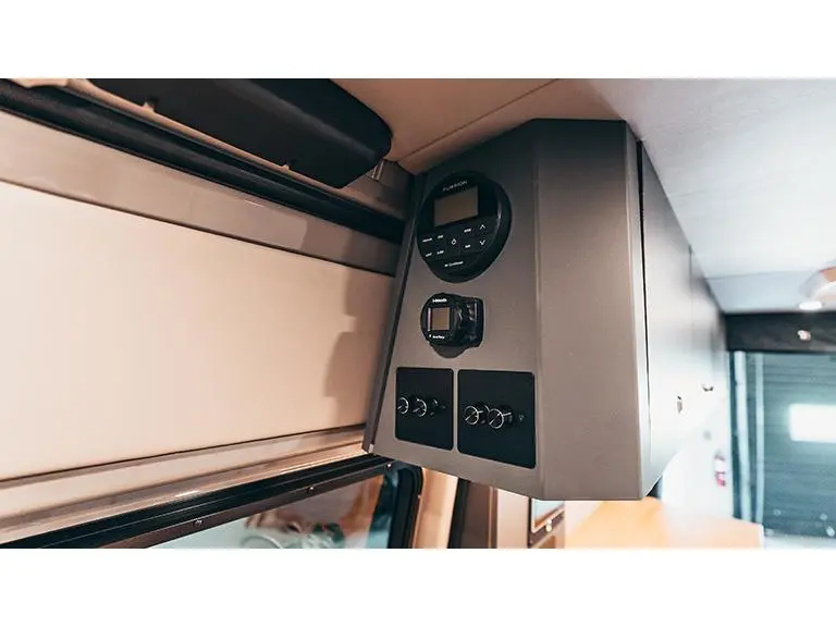 2026 Uwagen Série 4 Classic