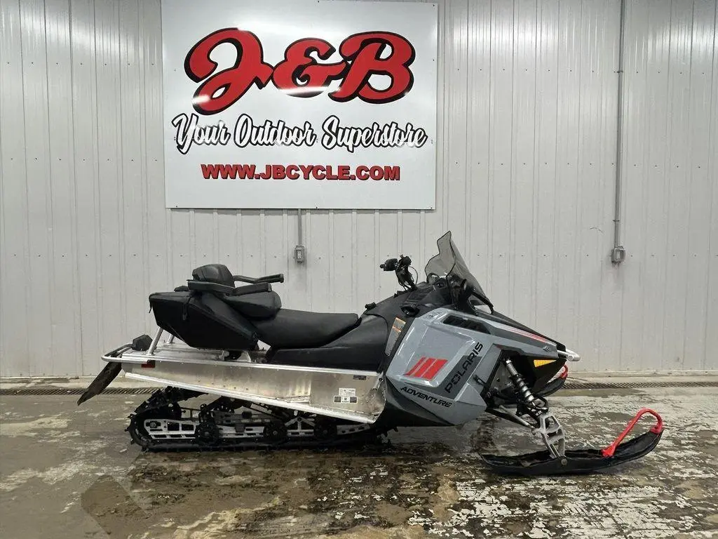 2024 Polaris 550 Voyageur Adventure 144 