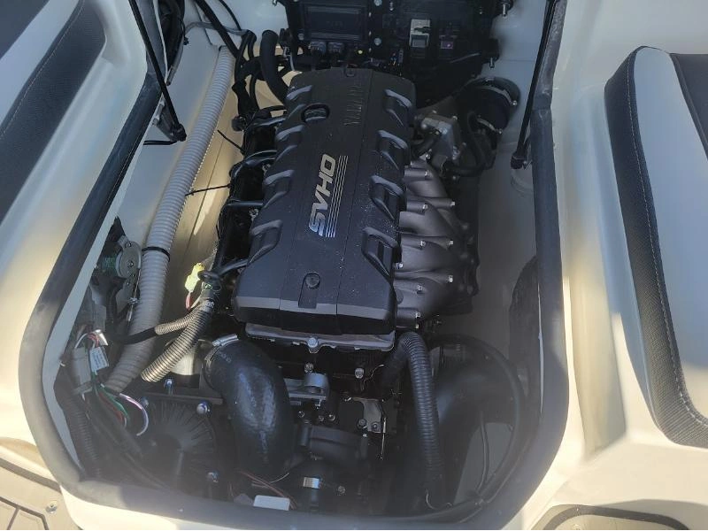 2025 Yamaha 195s alt