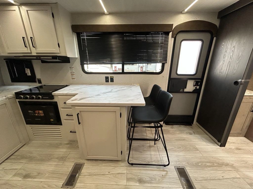 Keystone Rv Springdale 241fk 2025 alt