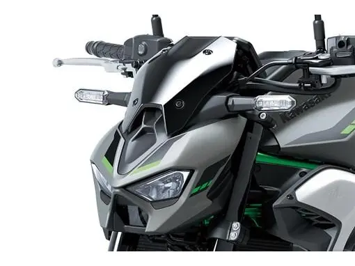 2025 Kawasaki Z900 thumbnail 3