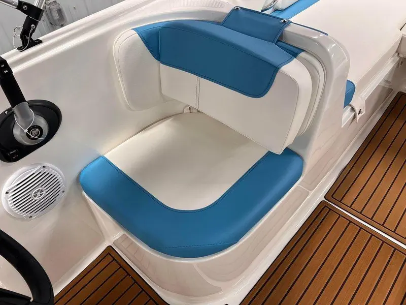 Bayliner 180 - EL 2023