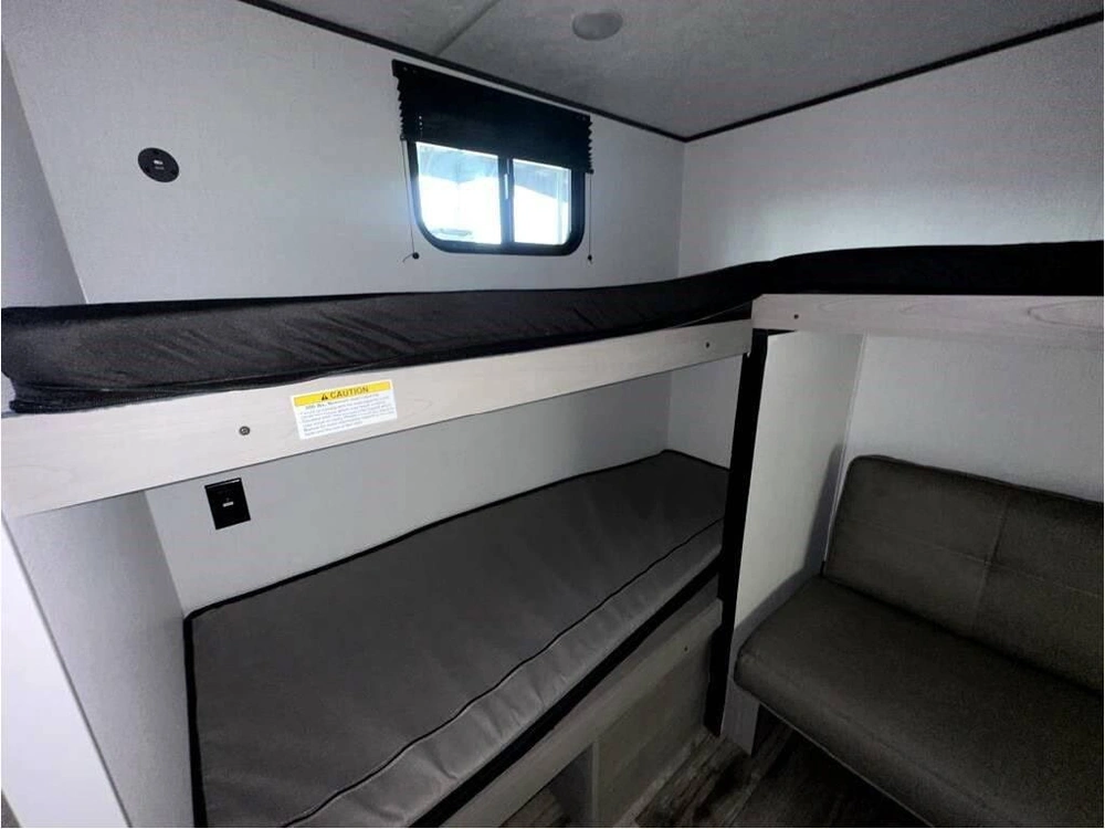 Dutchmen Colorado 17qbc 2026 alt