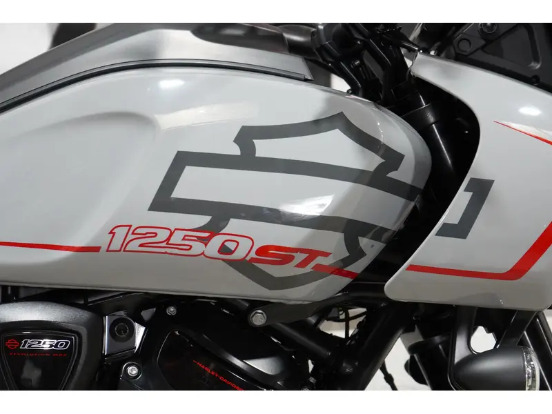 2025 Harley-Davidson RA1250ST PAN AMERICA ST