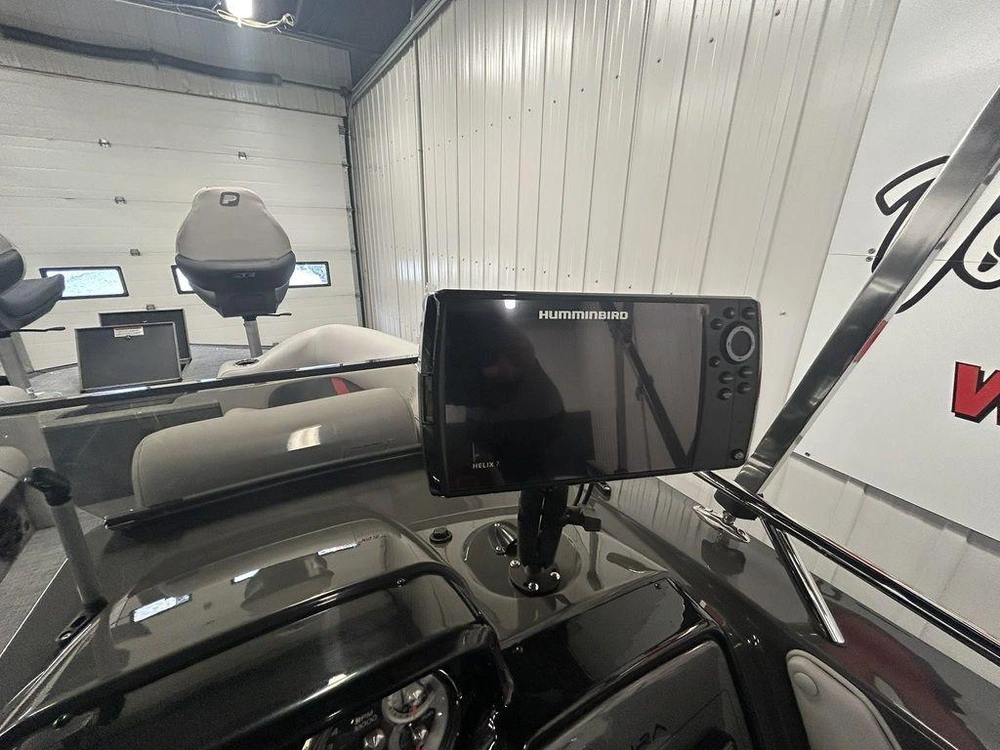 2025 Princecraft Ventura 194 alt