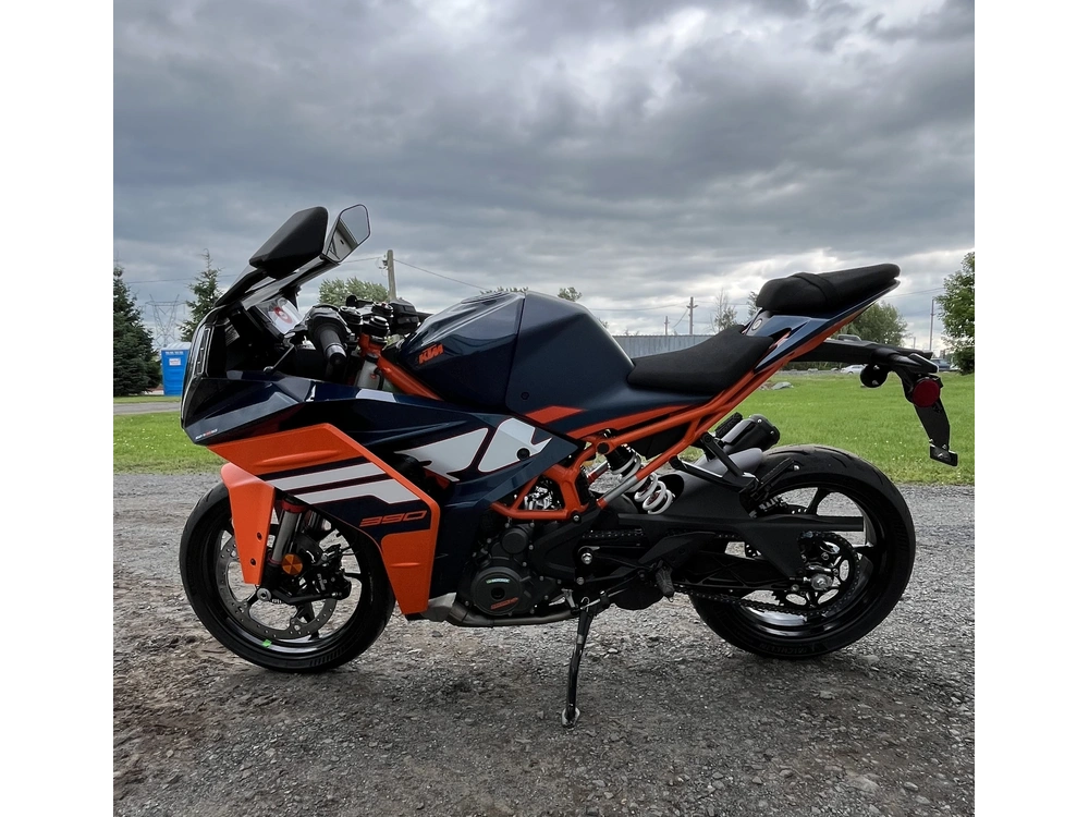 Ktm Rc 390 2024 alt