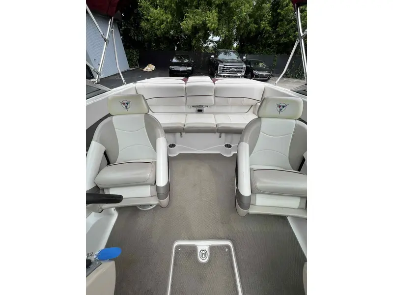 Campion ALLANTE 595 **MOTEUR MERCRUISER 350 MAG!!** 2007