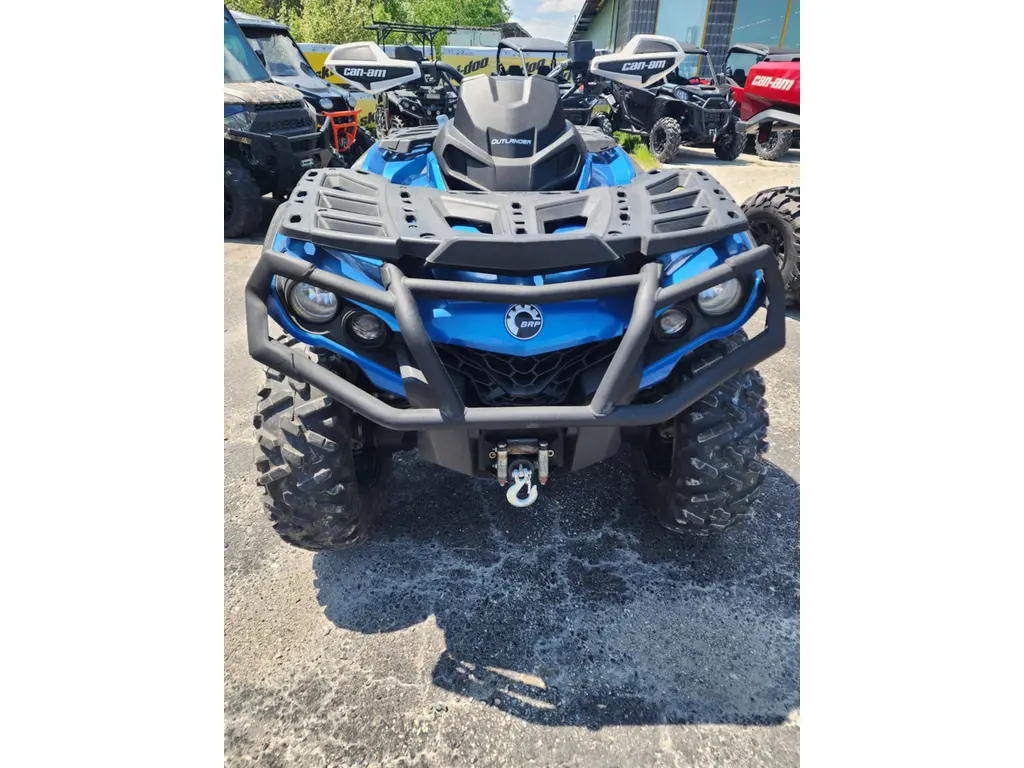2022 Can-Am OUTLANDER XT