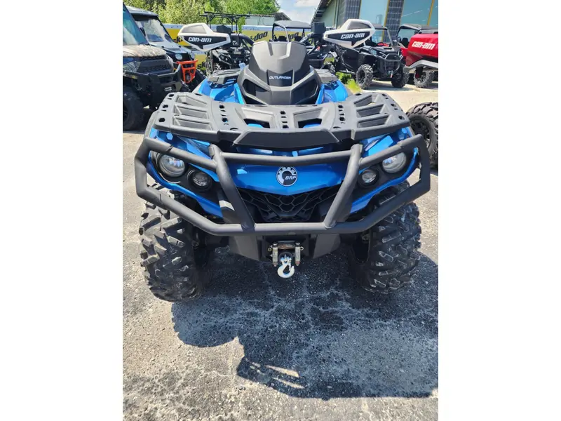2022 Can-Am OUTLANDER XT