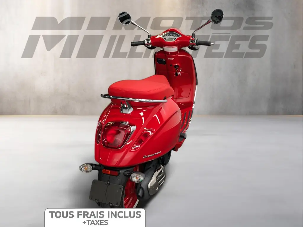 2022 Vespa Primavera 150 Red