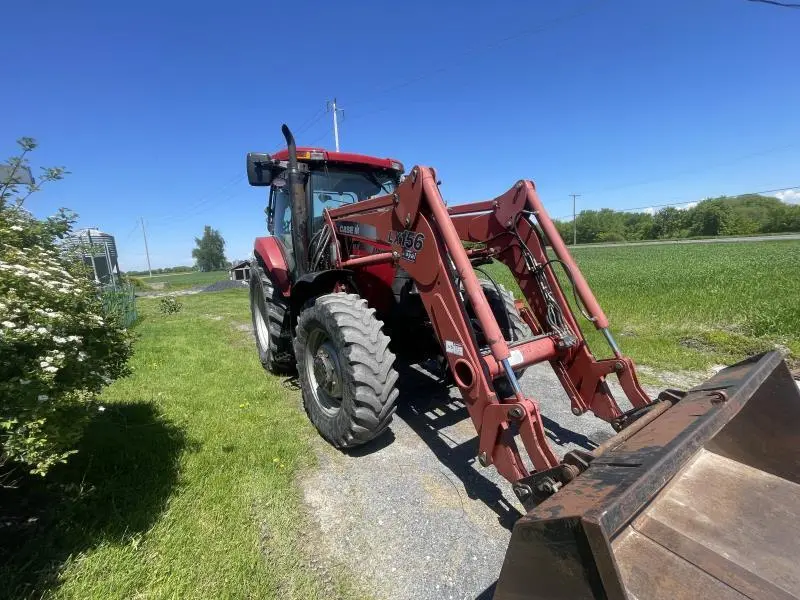 2005 Case IH MXU110